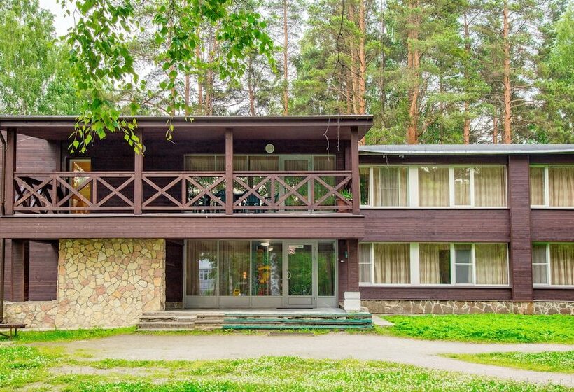 בית מלון כפרי Losevo Park