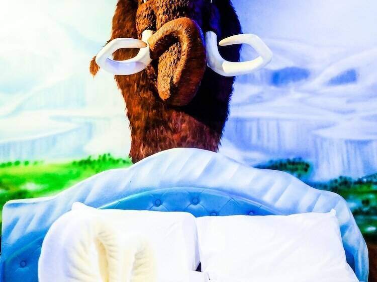 فندق Love Is Resort