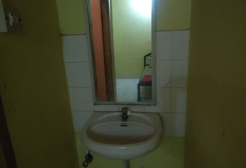 בית מלון כפרי Monika Siddhi