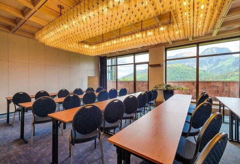 בית מלון כפרי Montfort Wellness & Spa Tatranska Javorina