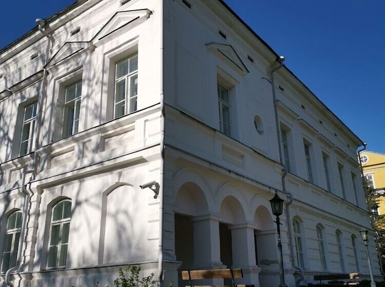 Отель Mustion Linna