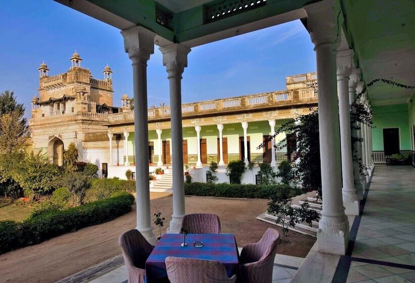 فندق Neemrana S Piramal Haveli