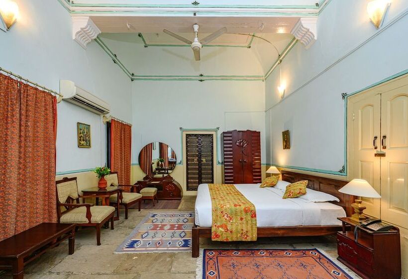 فندق Neemrana S Piramal Haveli
