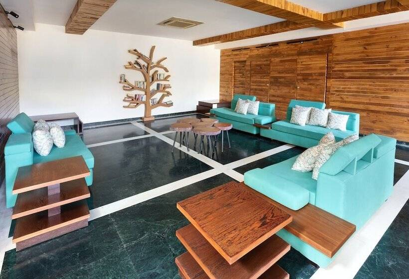 ホテル Suryavilas Luxury Resort & Spa