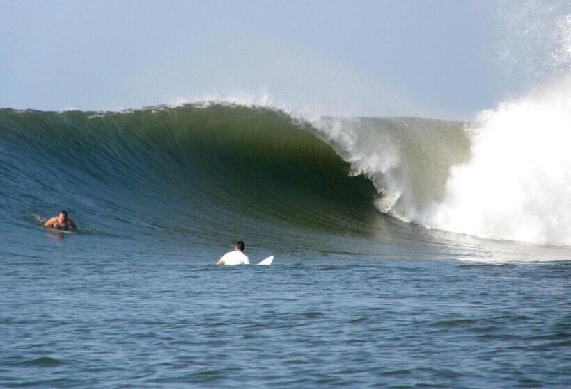 هتل Olas Permanentes El Zonte
