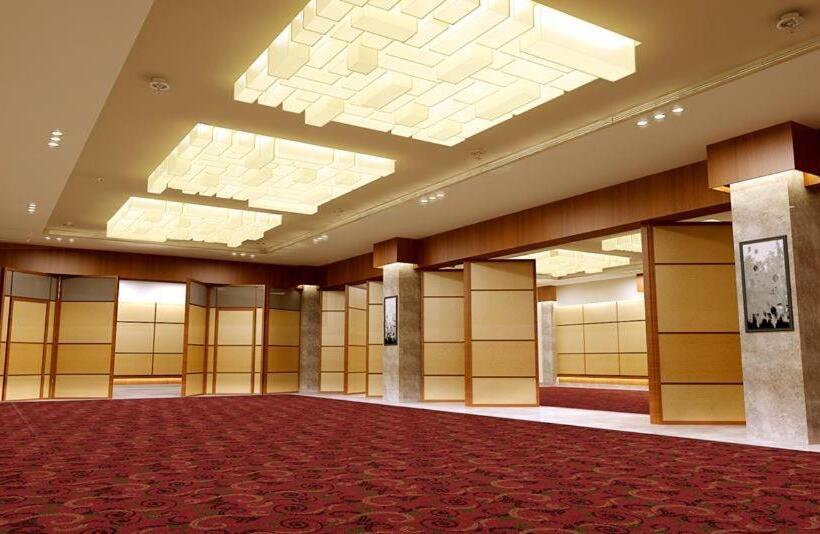 Pearltree Hotels And Resorts