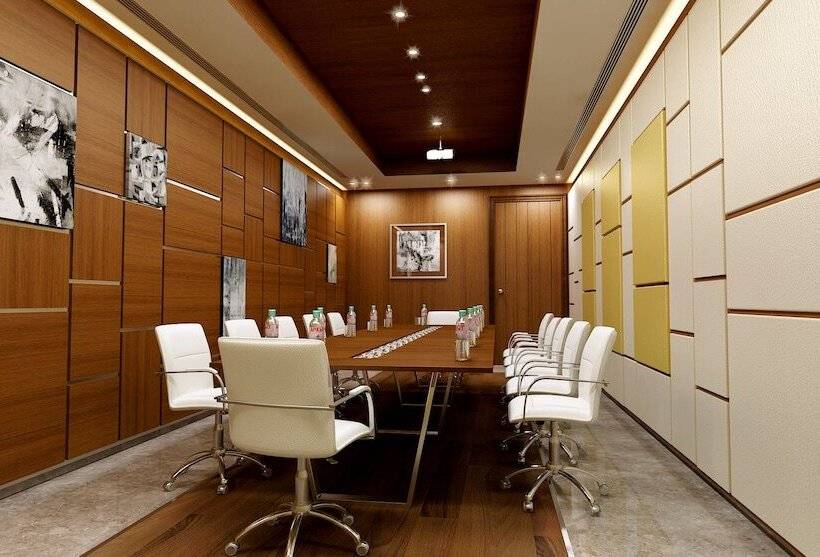 Pearltree Hotels And Resorts