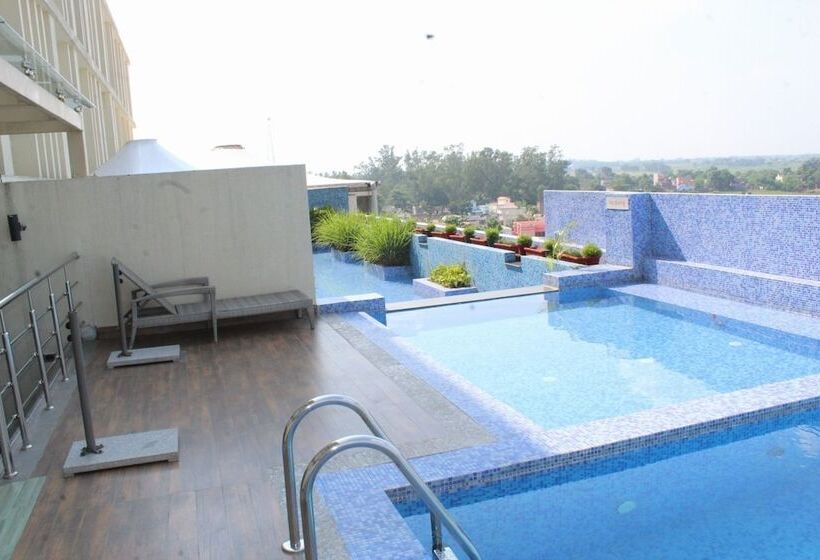 Pearltree Hotels And Resorts