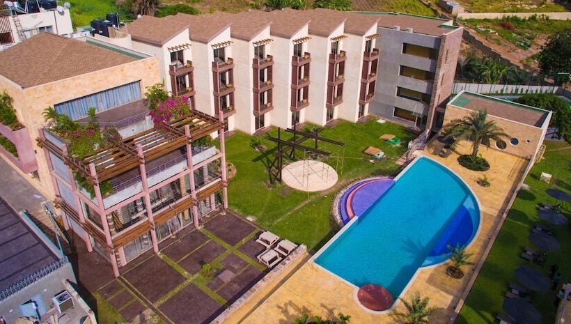 هتل Peduase Valley Resort