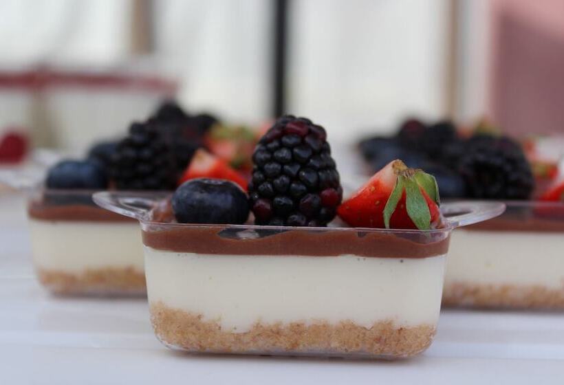 هتل Peduase Valley Resort