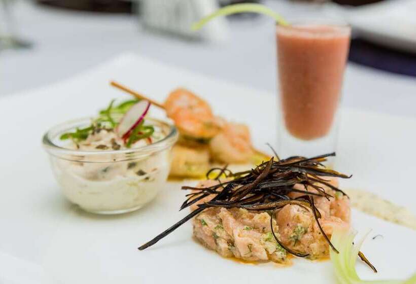 هتل Peduase Valley Resort