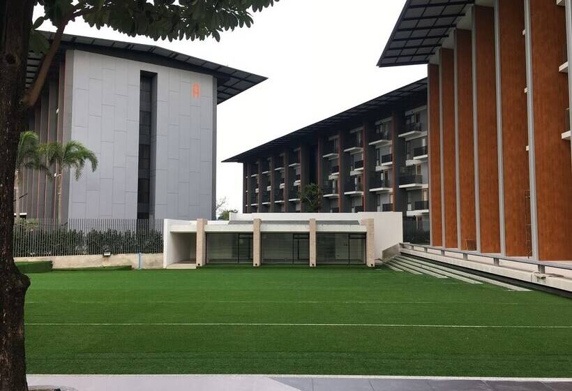 ホテル Phurinda Residence