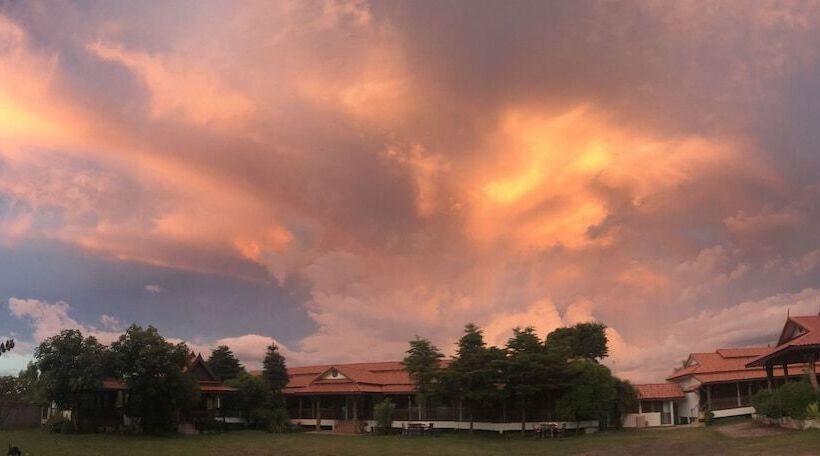 ホテル Plaifah Resort Ubon