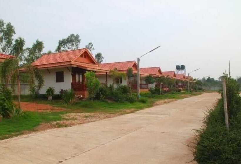 ホテル Plaifah Resort Ubon