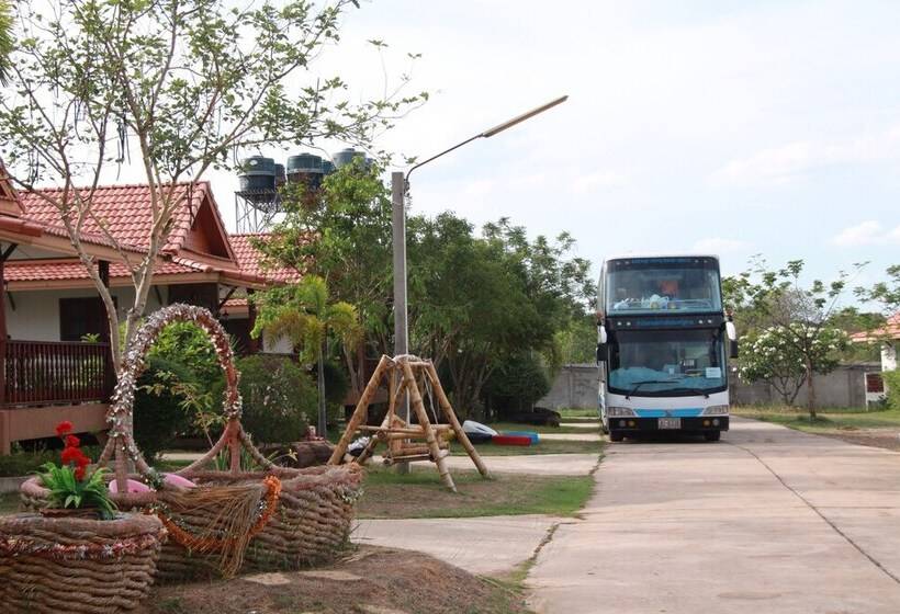 ホテル Plaifah Resort Ubon