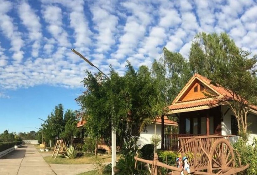 호텔 Plaifah Resort Ubon