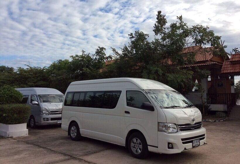 ホテル Plaifah Resort Ubon