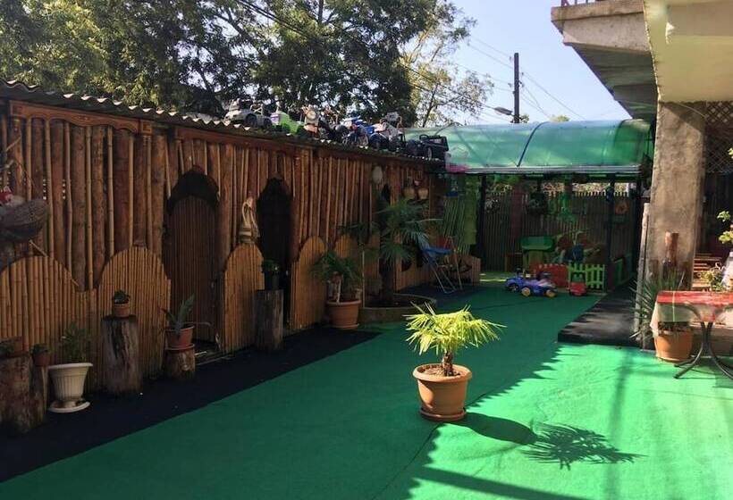 فندق Prostor Guest House