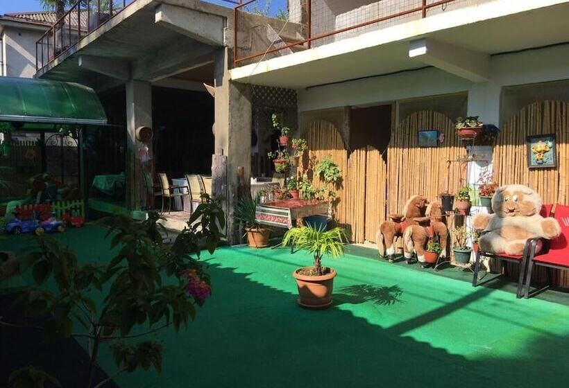 فندق Prostor Guest House