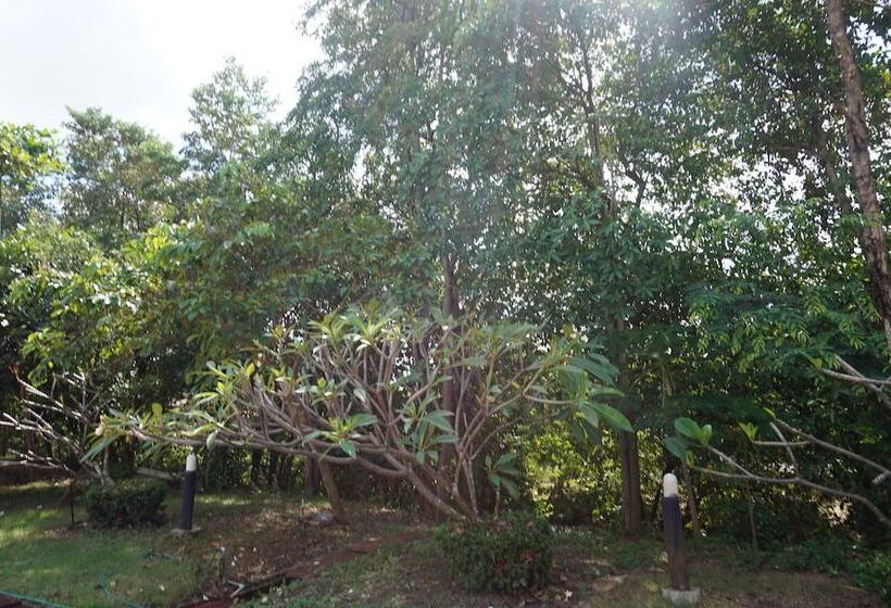 فندق Ratchapreuk Resort