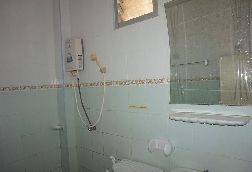 فندق Ratchapreuk Resort