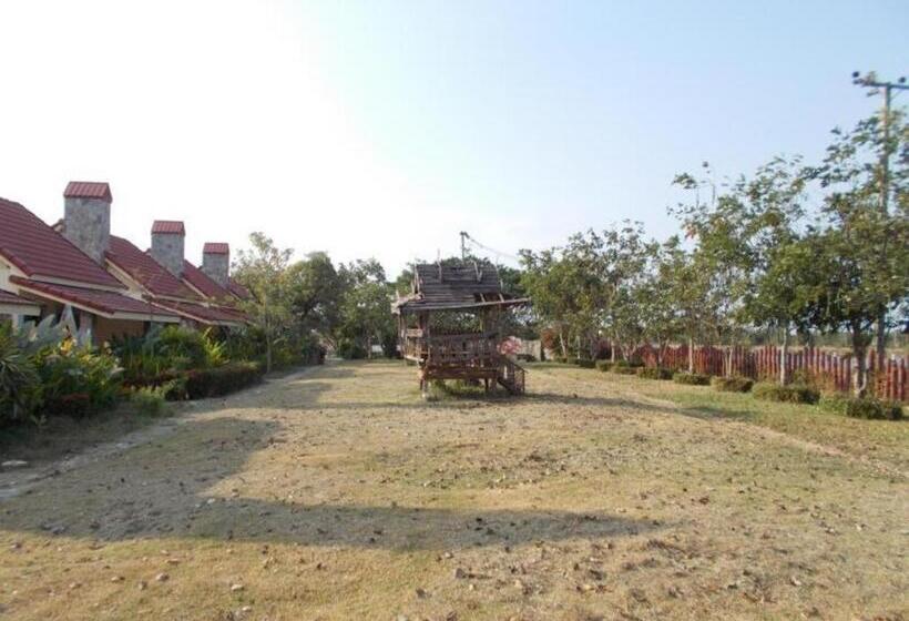 فندق Ratchapreuk Resort