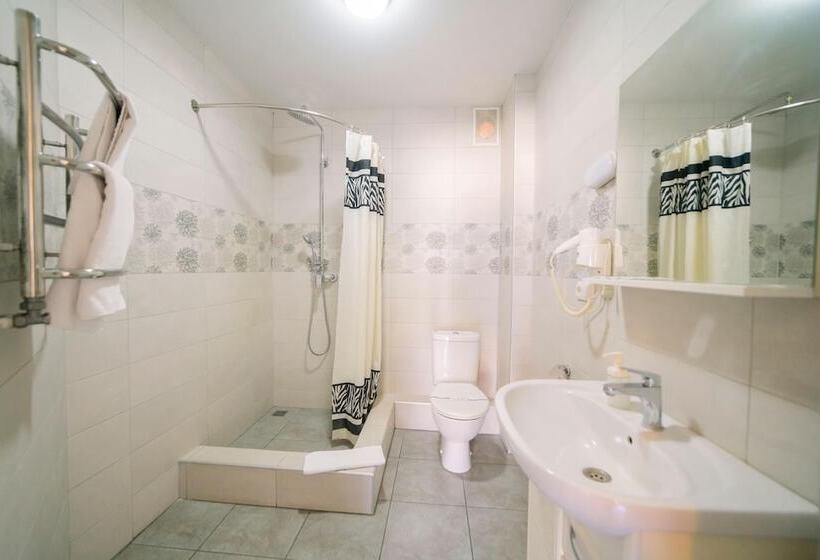 فندق Rayskiy Dvorik