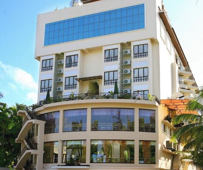 ホテル Regant Lake Palace