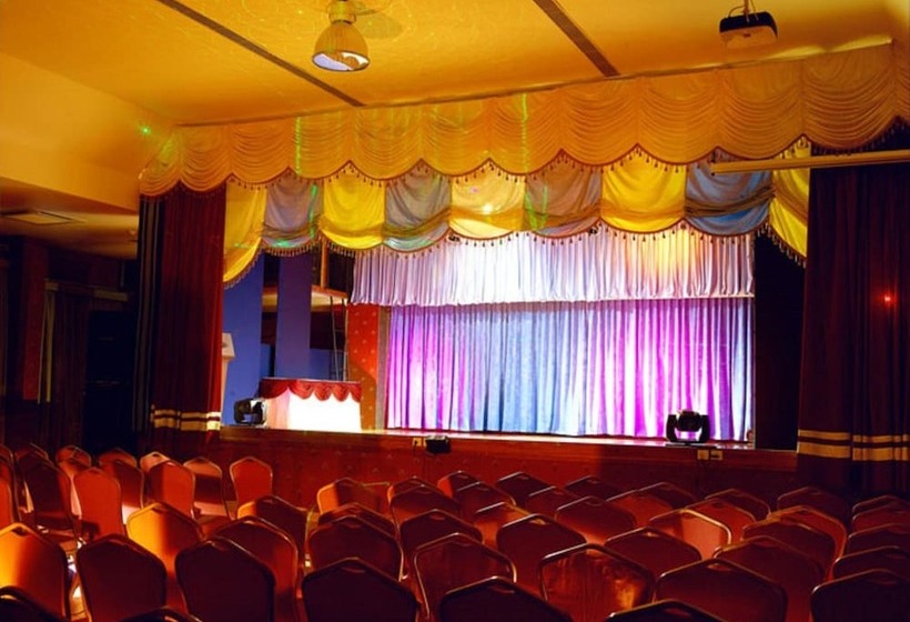 ホテル Regant Lake Palace