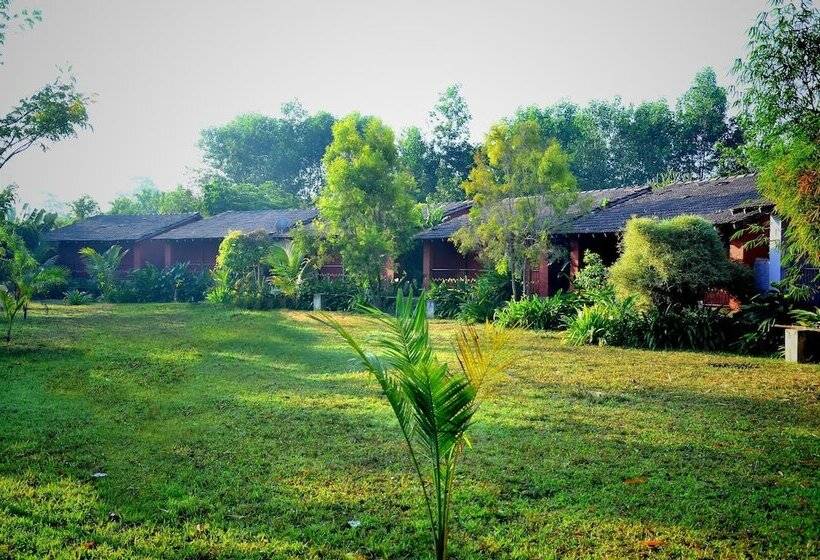 Отель Regenta Resort Century