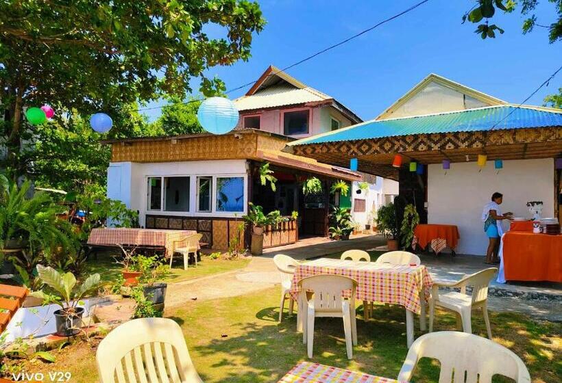 Отель Rene's Diverslounge Resort