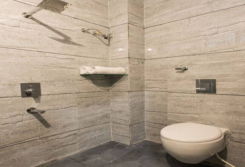 בית מלון כפרי Richmond Inn By Oyo Rooms