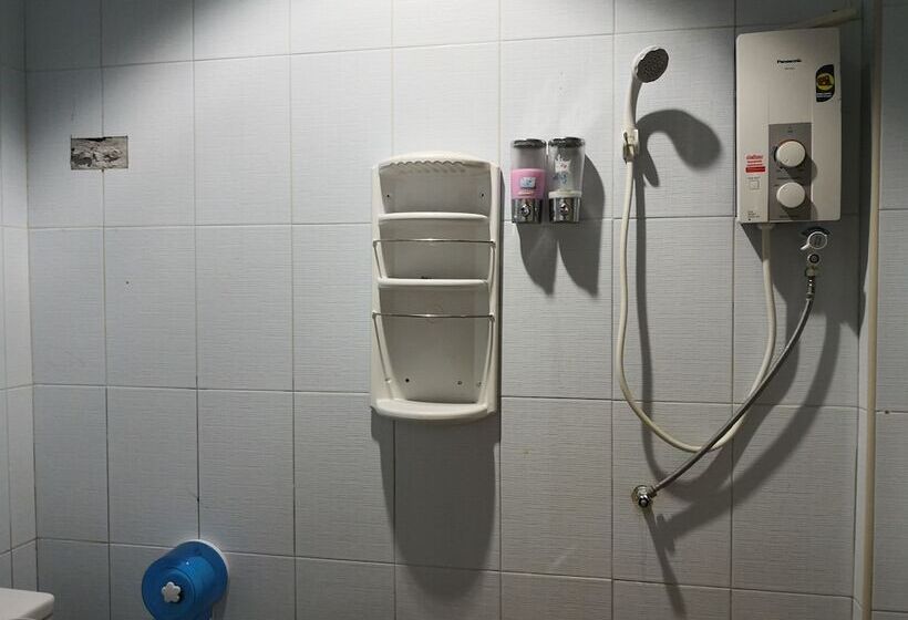 Отель Rimnam Tanaporn Resort