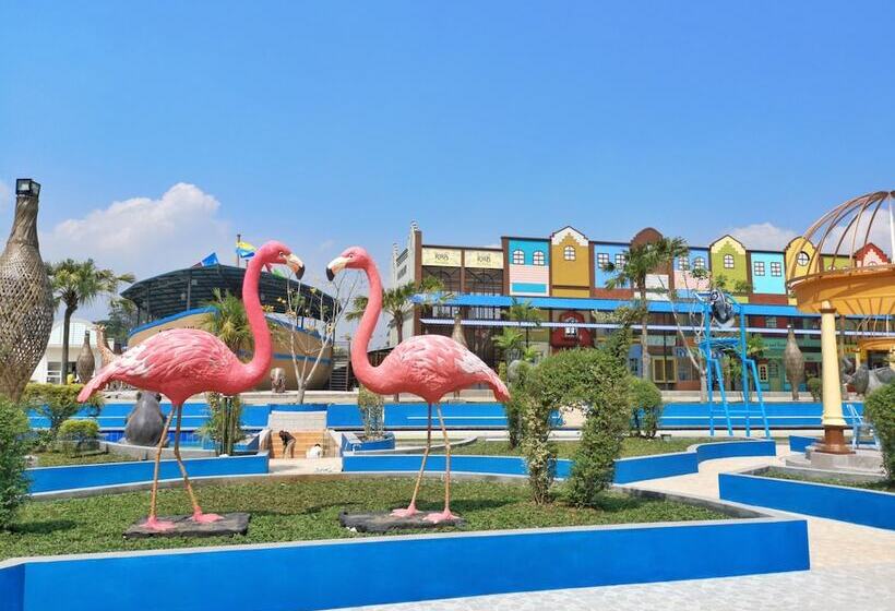 فندق River Walk Urban Camping House