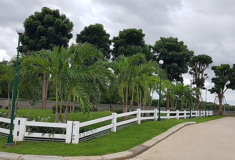 Hotel Room 18 At Ptt Wangchao