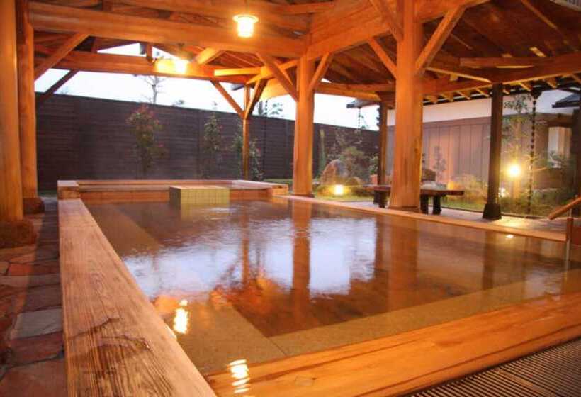 هتل Royal Hill Fukuchiyama & Spa