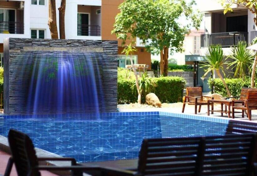 ホテル Royal King Suite