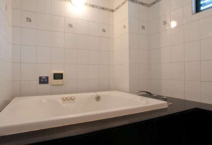 호텔 Oxy Adults Only