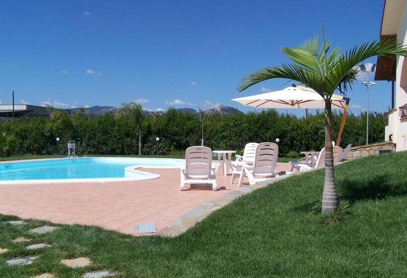 فندق ريفى Agriturismo La Tavernetta