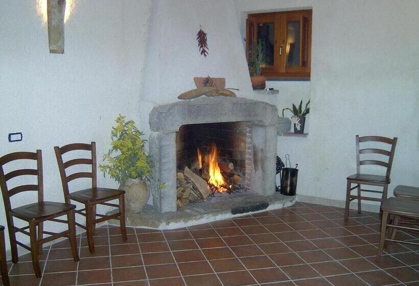 בית מלון כפרי Agriturismo Le Cammarose