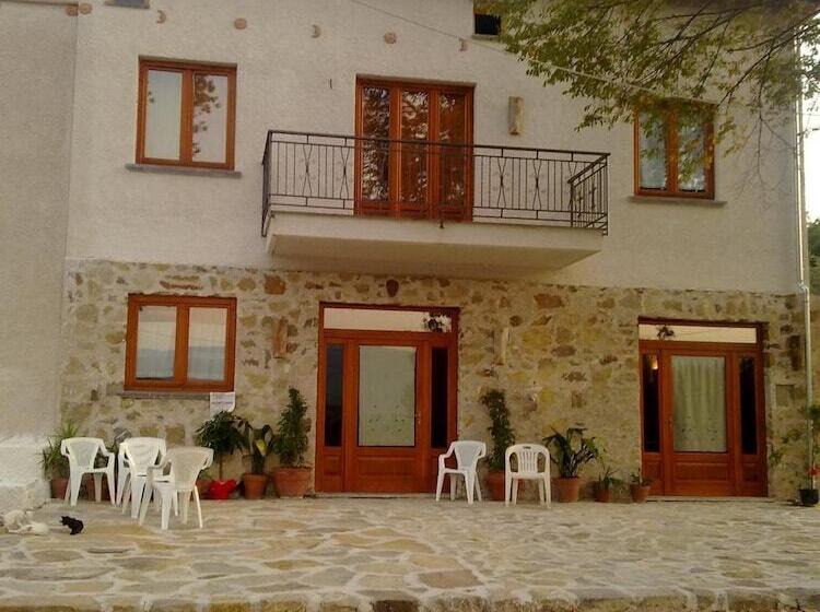 בית מלון כפרי Agriturismo Le Cammarose