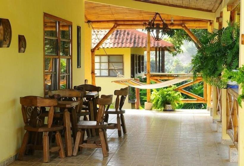 田舎風ホテル La Granja Campo Y Aventura