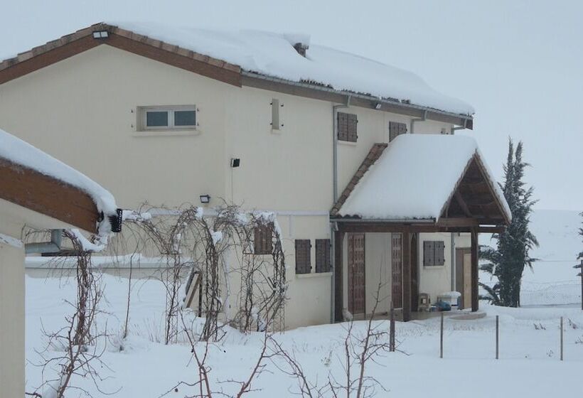 فندق ريفى Les Jardins D'azrou