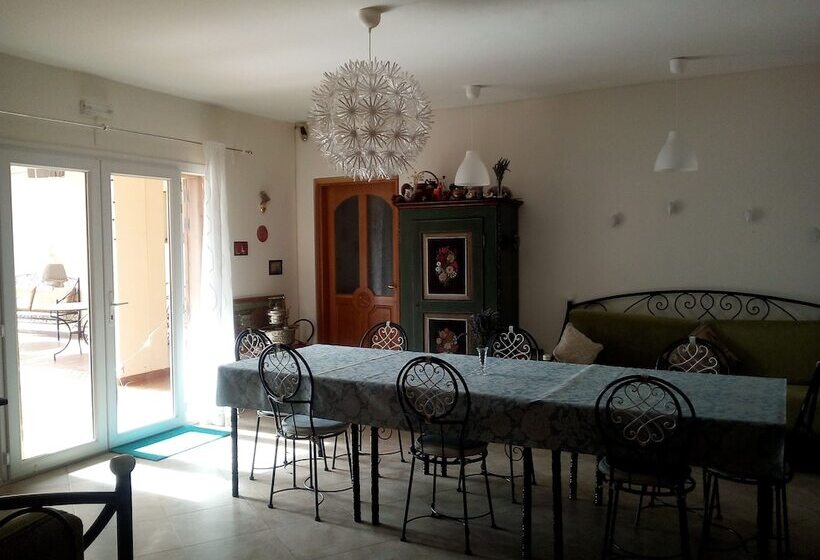 فندق ريفى Les Jardins D'azrou