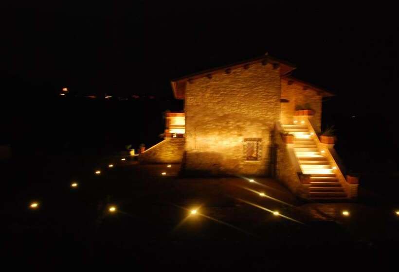 בית מלון כפרי Residenza Degli Oleandri