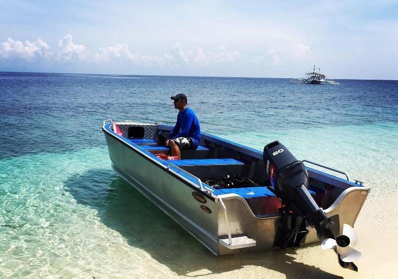 ホテル Sandingan Island Resort