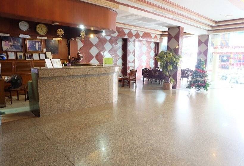 בית מלון כפרי Satit Padang