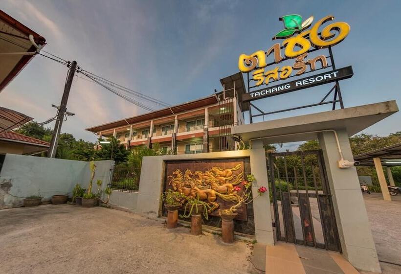 호텔 Tachang Airport