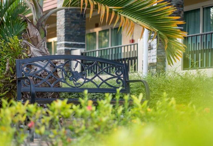 호텔 Tachang Airport