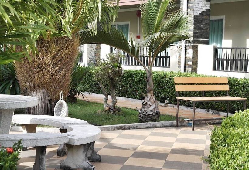 호텔 Tachang Airport